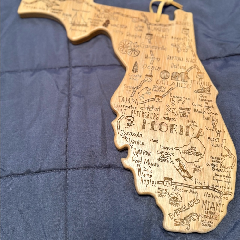 Totally Florida State Cutting Board – Engraved Cities & Landmarks